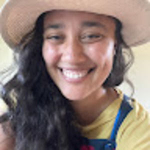 Meet your Posher, Angela